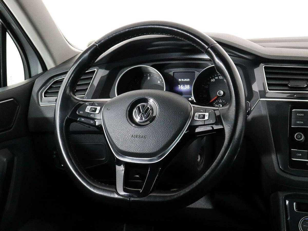 Volkswagen Tiguan с пробегом — 2017 год. Фото: #11