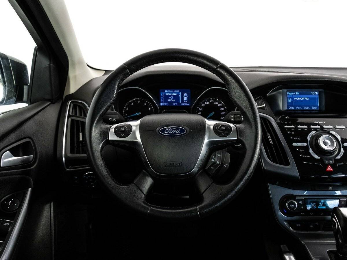 Ford Focus с пробегом — 2012 год. Фото: #11