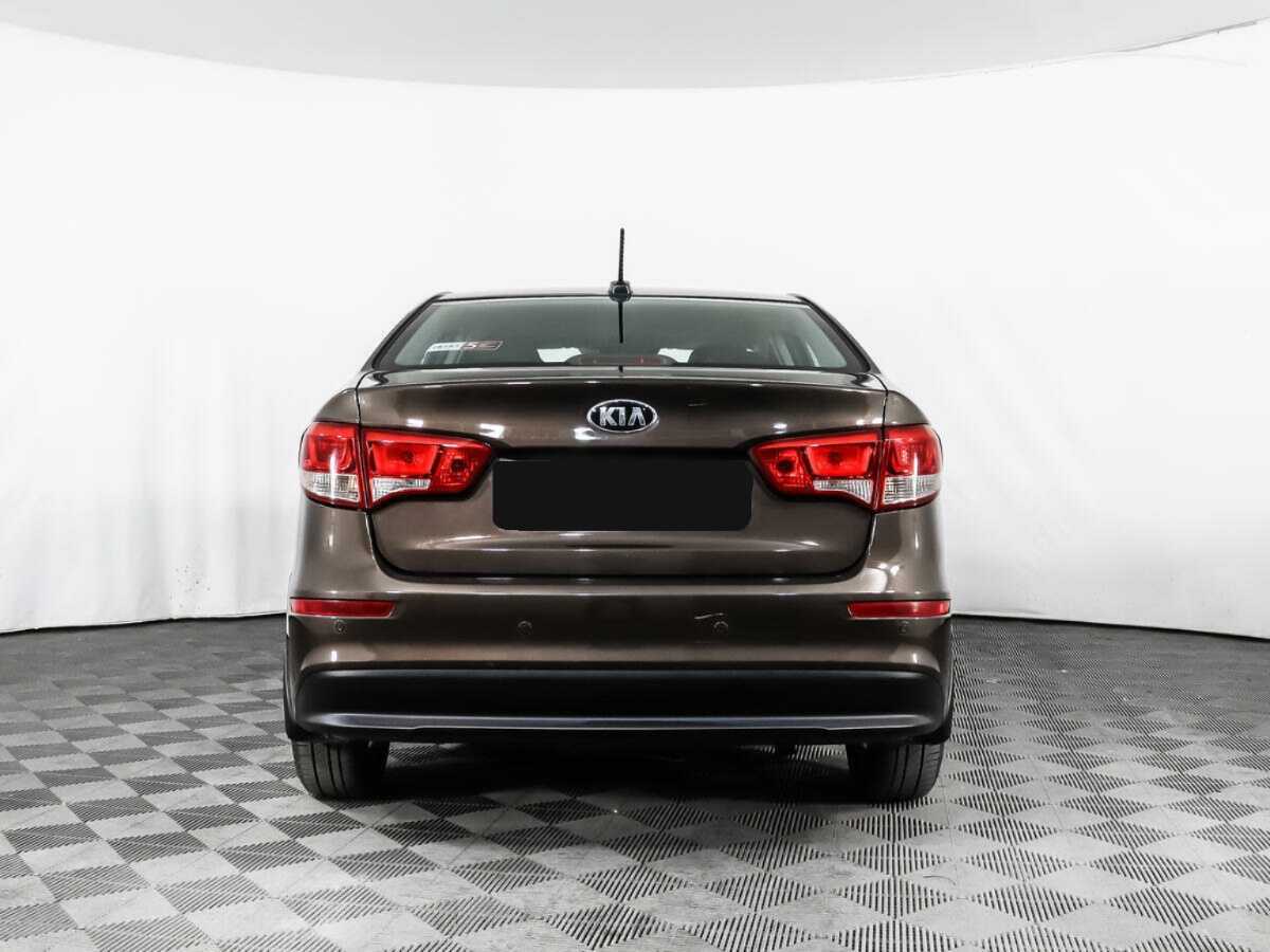 Kia Rio с пробегом — 2017 год. Фото: #5