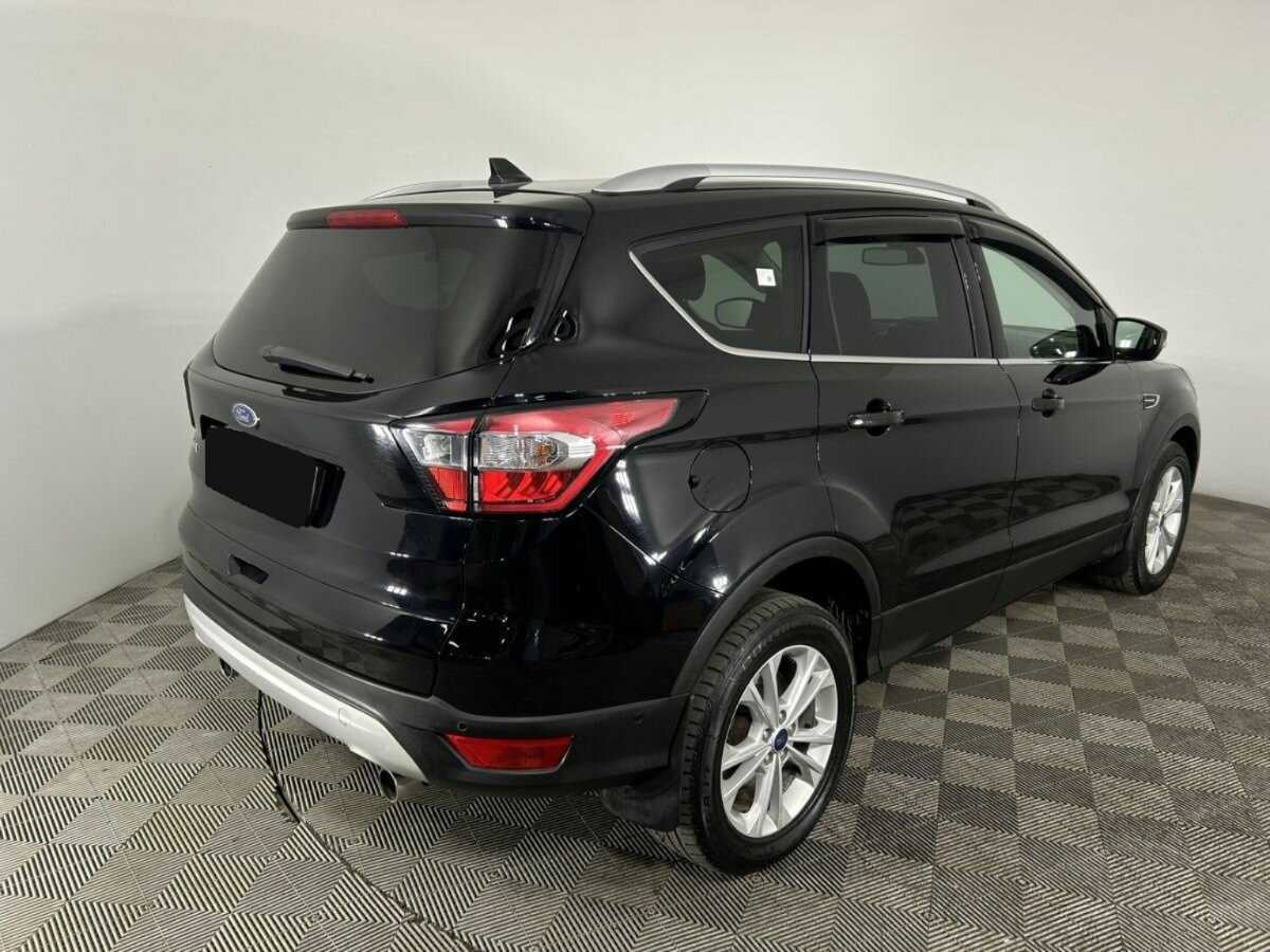 Ford Kuga с пробегом — 2018 год. Фото: #3