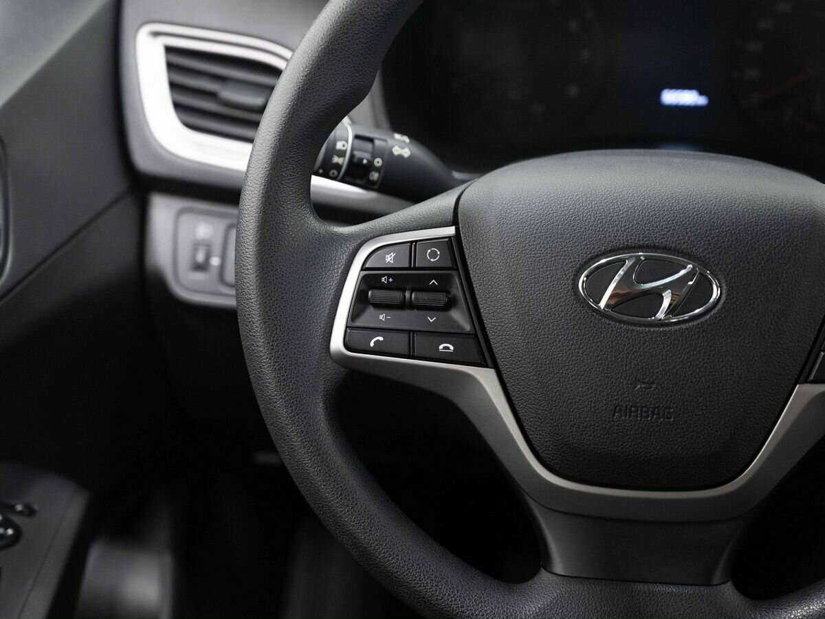 Hyundai Solaris с пробегом — 2020 год. Фото: #14