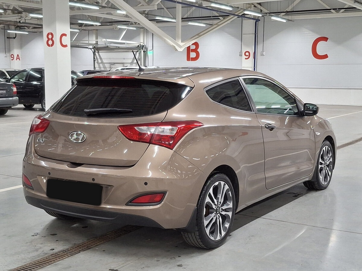 Hyundai i30 с пробегом — 2013 год. Фото: #4