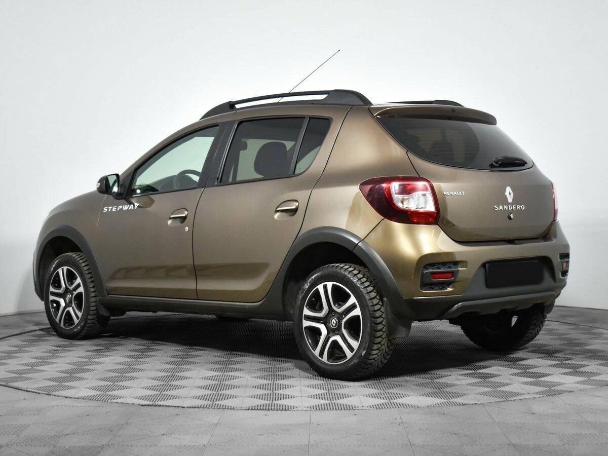 Renault Sandero с пробегом — 2019 год. Фото: #12