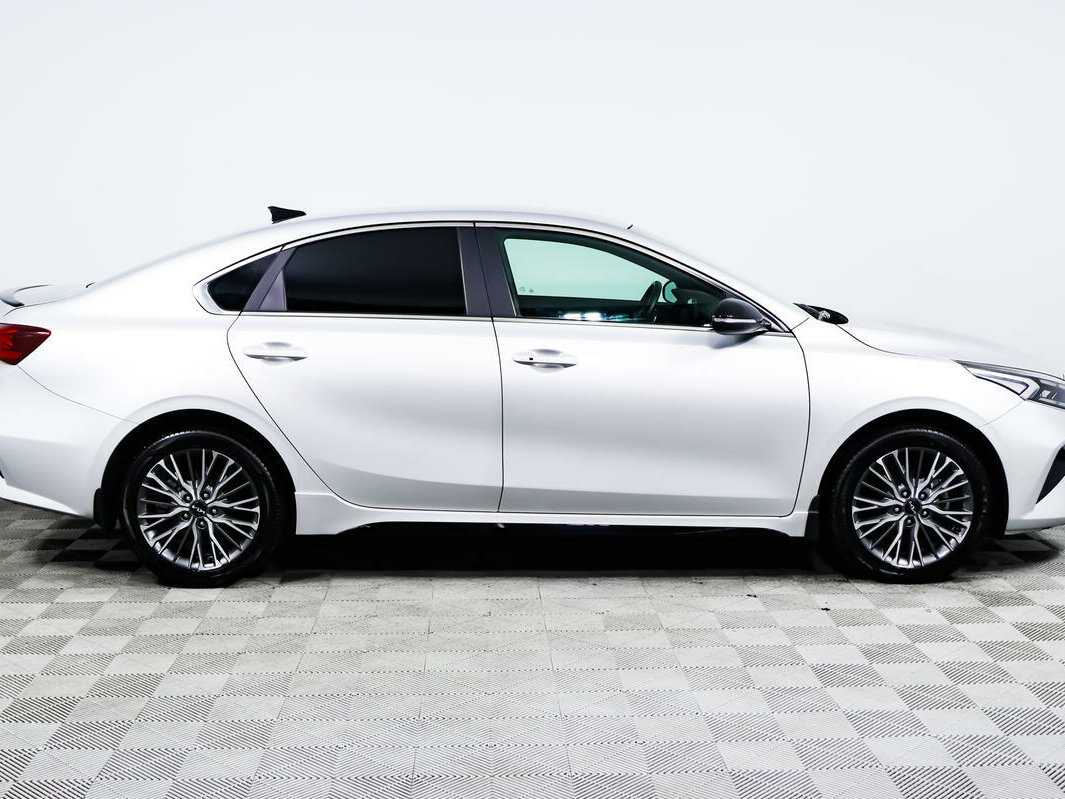 Kia Cerato с пробегом — 2022 год. Фото: #3