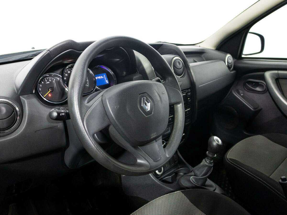 Renault Duster с пробегом — 2015 год. Фото: #10