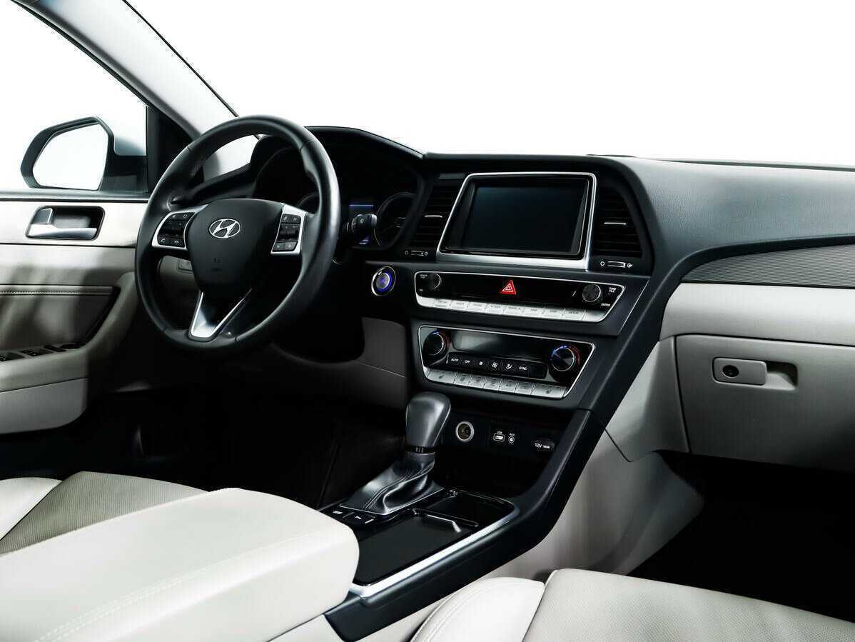 Hyundai Sonata с пробегом — 2019 год. Фото: #6