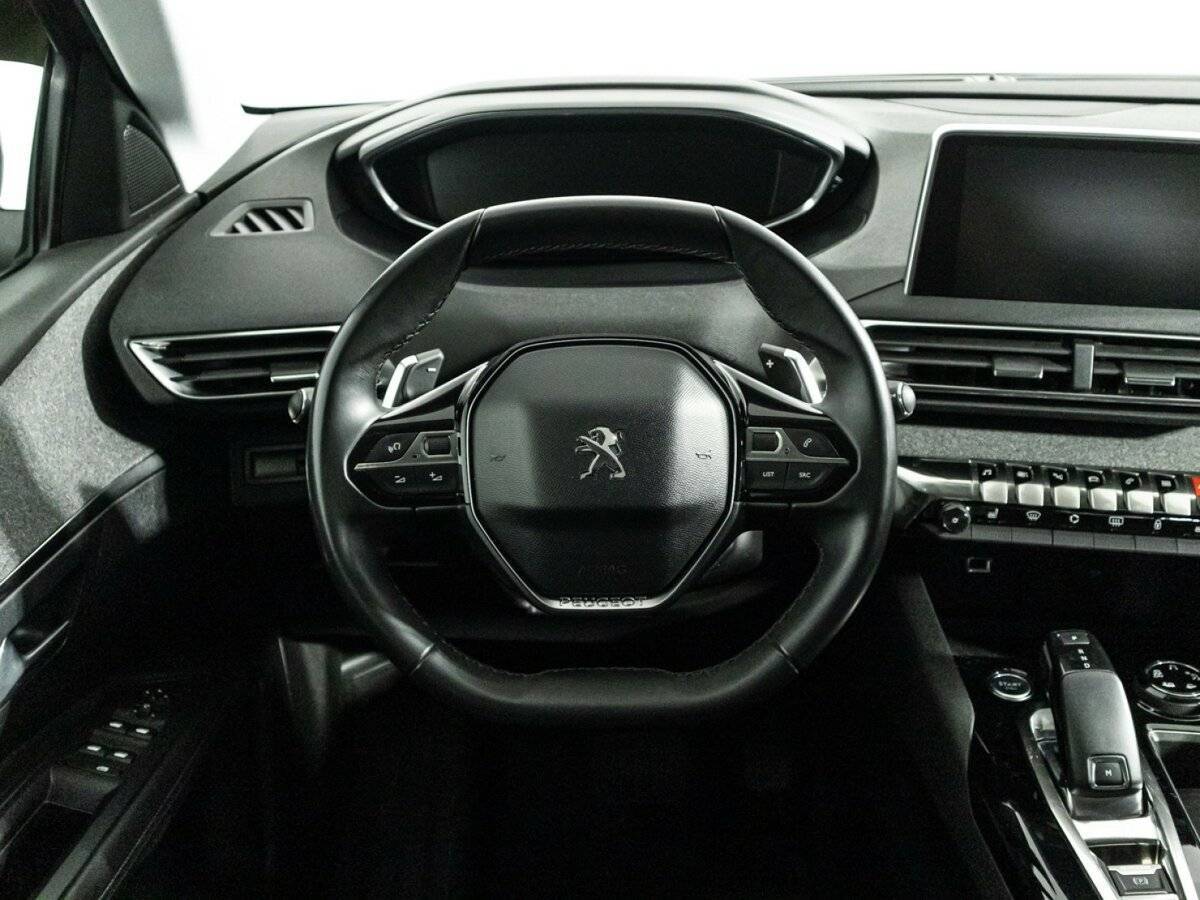 Peugeot 3008 с пробегом — 2017 год. Фото: #20