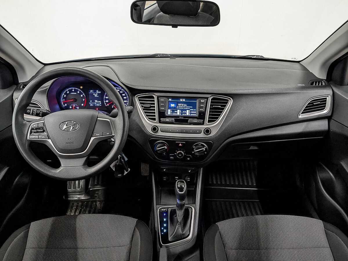 Hyundai Solaris с пробегом — 2021 год. Фото: #11