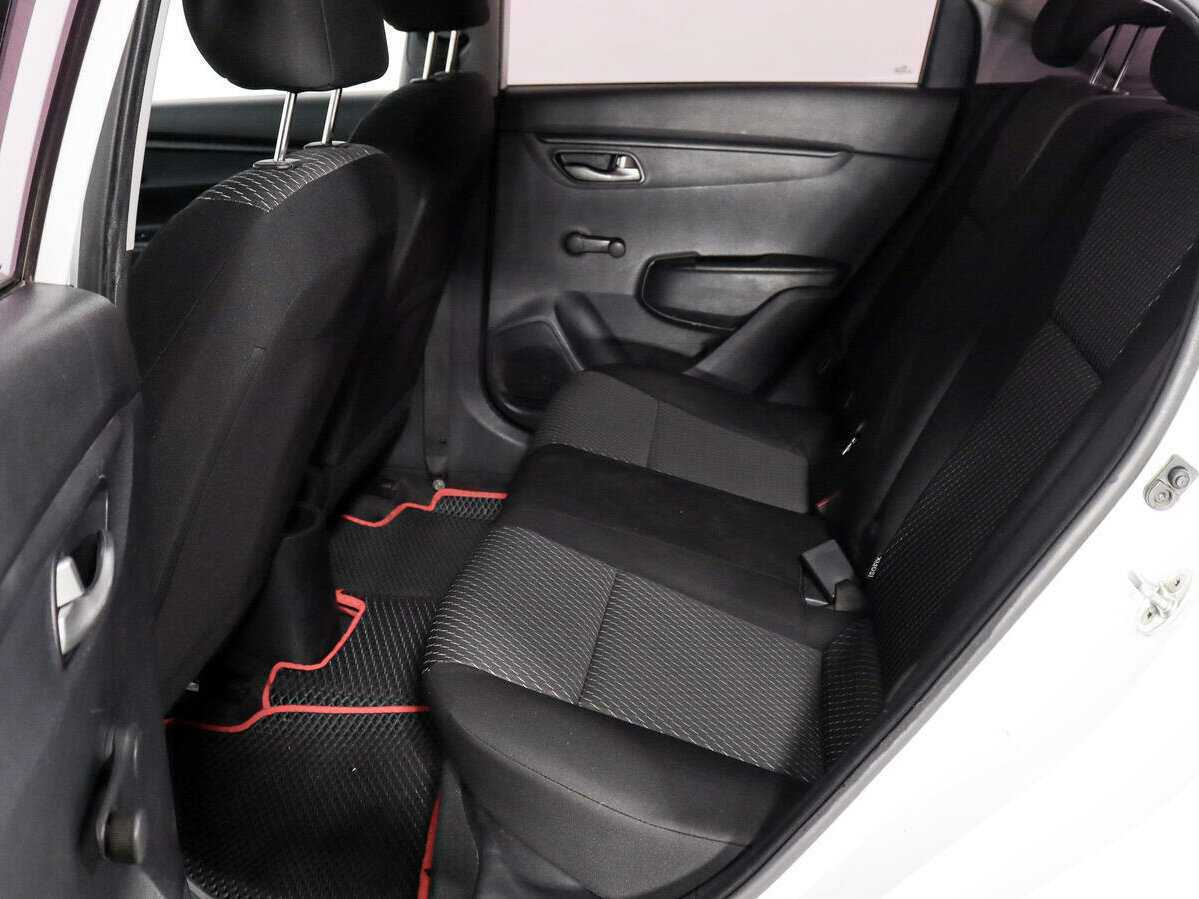 Kia Rio с пробегом — 2019 год. Фото: #9