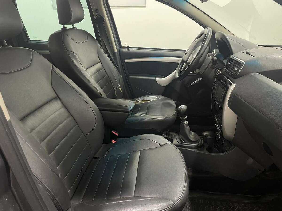 Nissan Terrano с пробегом — 2015 год. Фото: #7