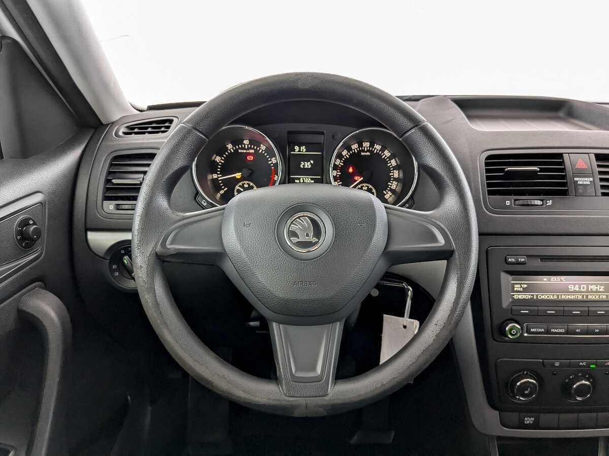Skoda Yeti с пробегом — 2014 год. Фото: #16