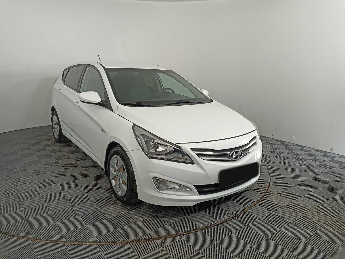 Hyundai Solaris с пробегом — 2016 год. Фото: #2