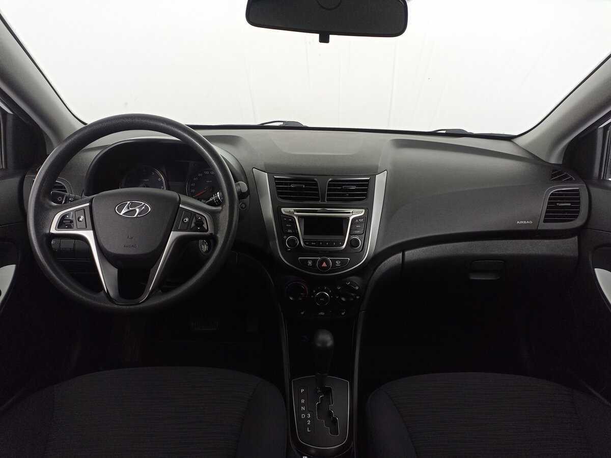 Hyundai Solaris с пробегом — 2016 год. Фото: #10