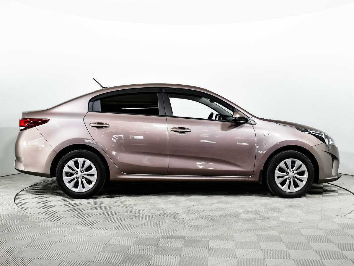 Kia Rio с пробегом — 2021 год. Фото: #3