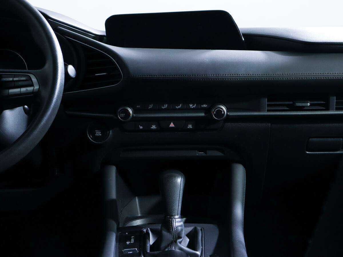 Mazda 3 с пробегом — 2020 год. Фото: #10
