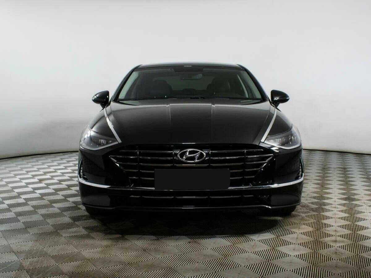 Hyundai Sonata с пробегом — 2020 год. Фото: #1