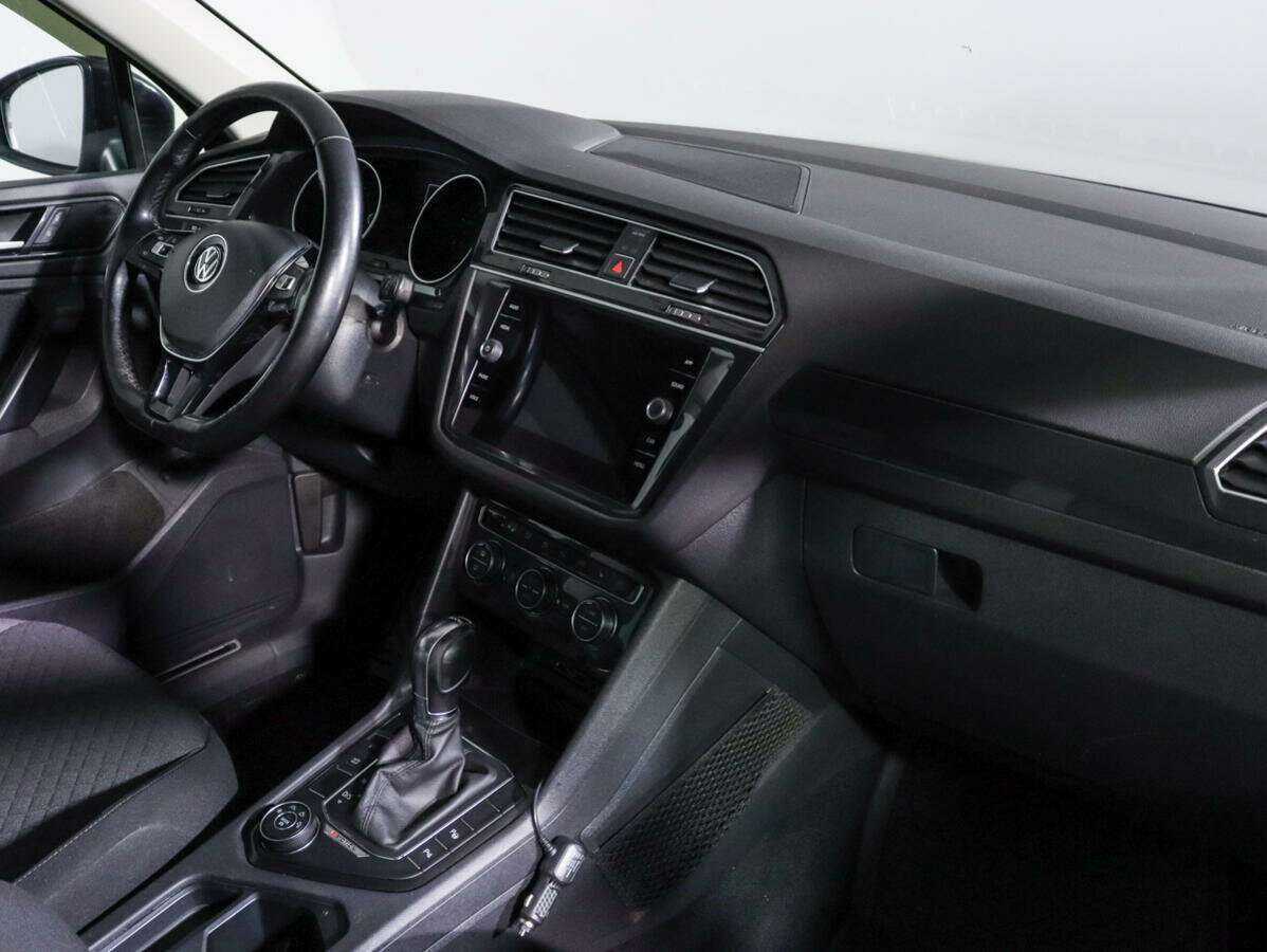 Volkswagen Tiguan с пробегом — 2018 год. Фото: #6