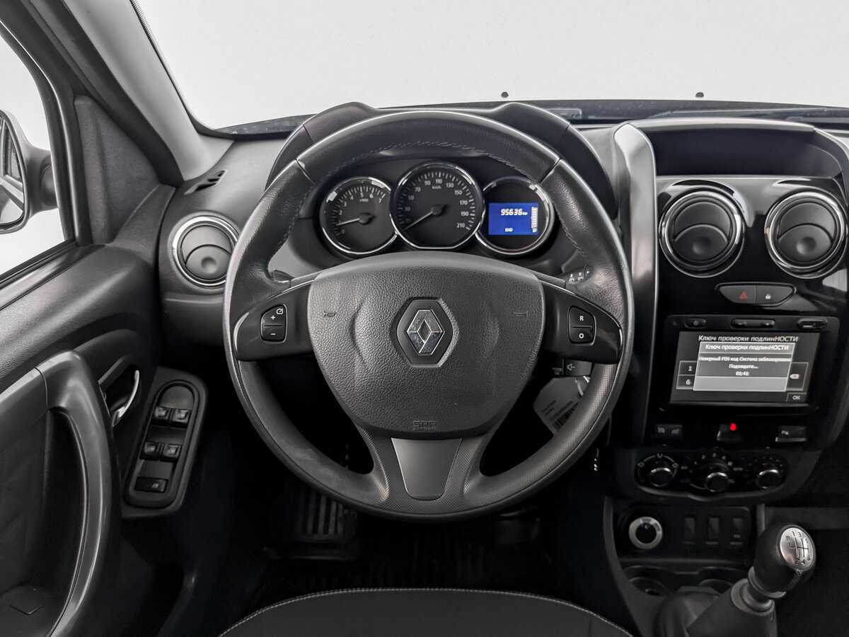 Renault Duster с пробегом — 2016 год. Фото: #16