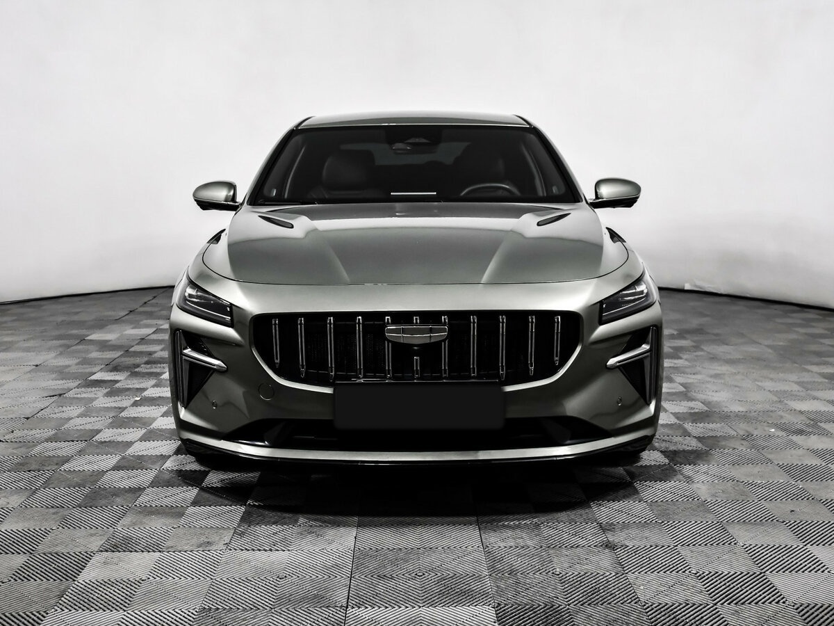 Geely Preface с пробегом — 2024 год. Фото: #1