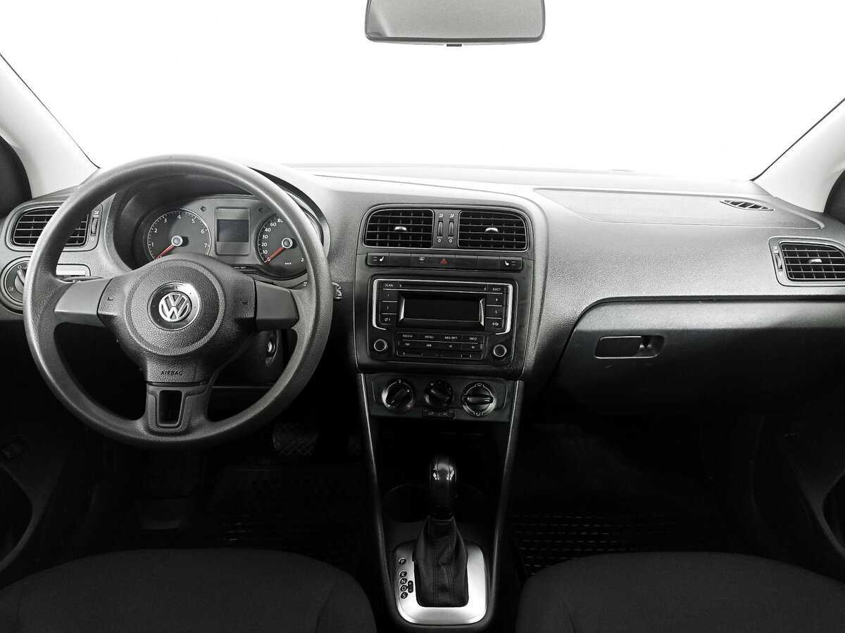 Volkswagen Polo с пробегом — 2014 год. Фото: #9