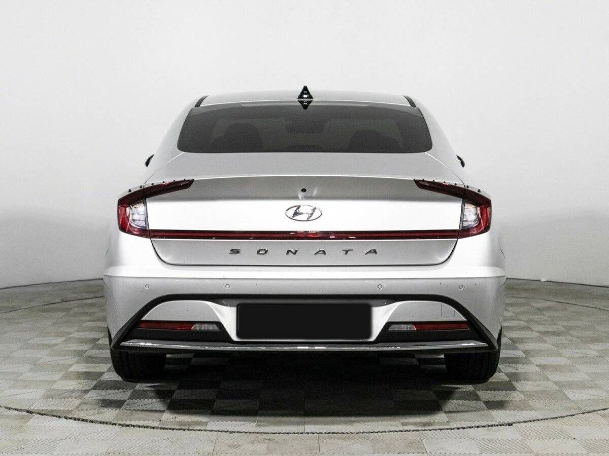 Hyundai Sonata с пробегом — 2020 год. Фото: #5