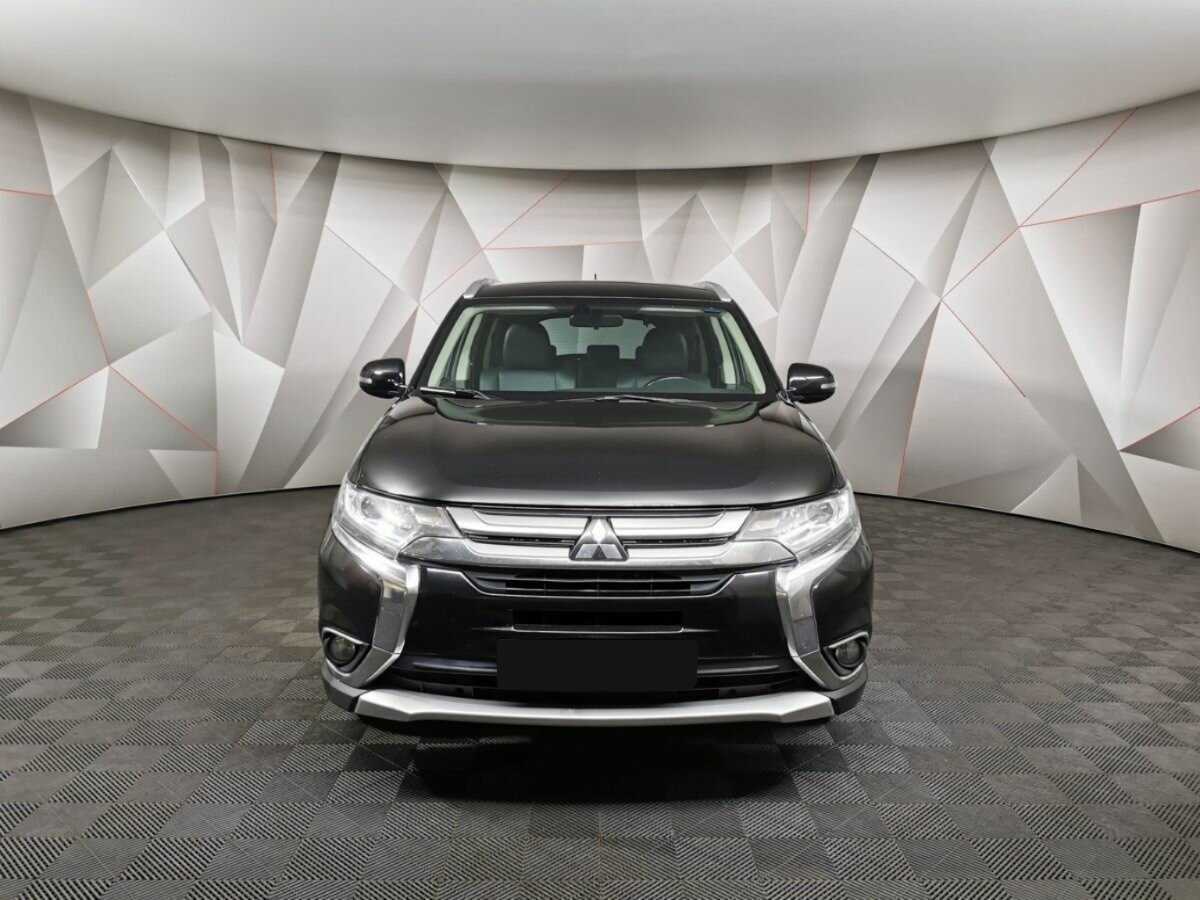 Mitsubishi Outlander с пробегом — 2016 год. Фото: #6