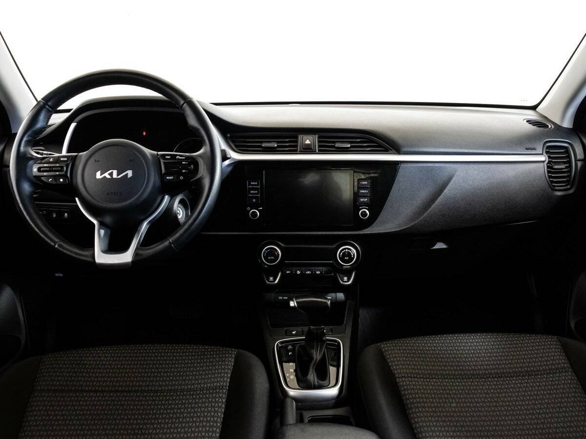 Kia Rio с пробегом — 2021 год. Фото: #9
