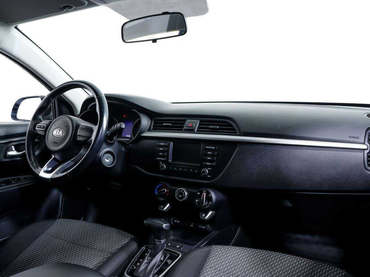 Kia Rio с пробегом — 2017 год. Фото: #8