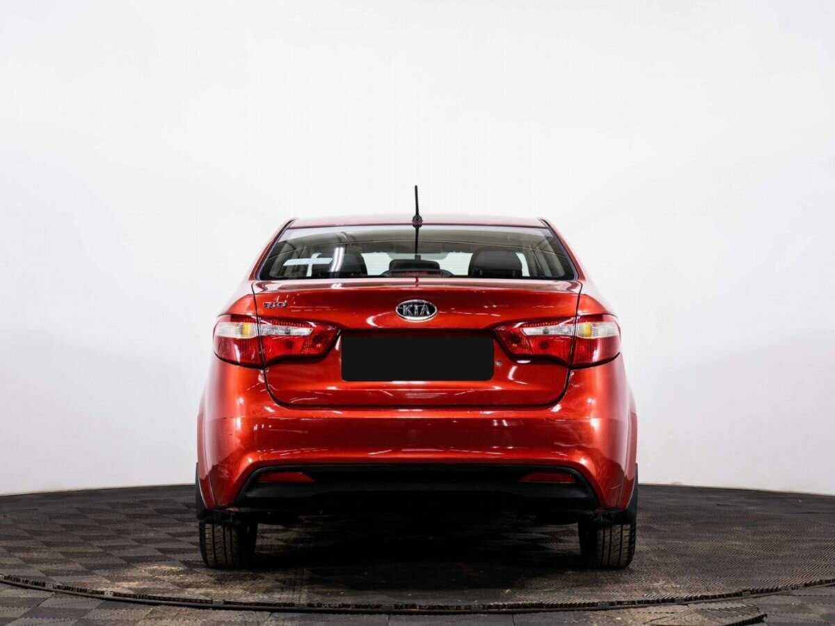 Kia Rio с пробегом — 2012 год. Фото: #4