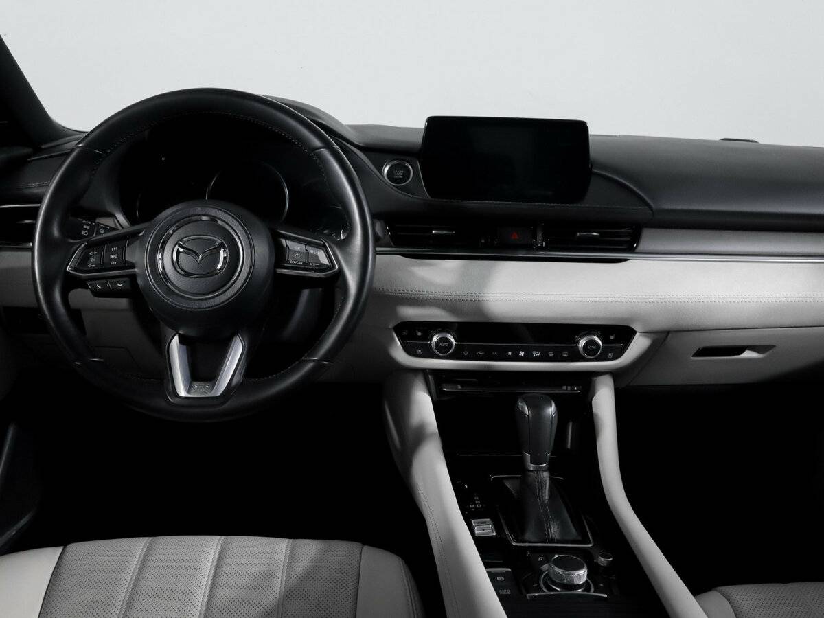 Mazda 6 с пробегом — 2020 год. Фото: #9