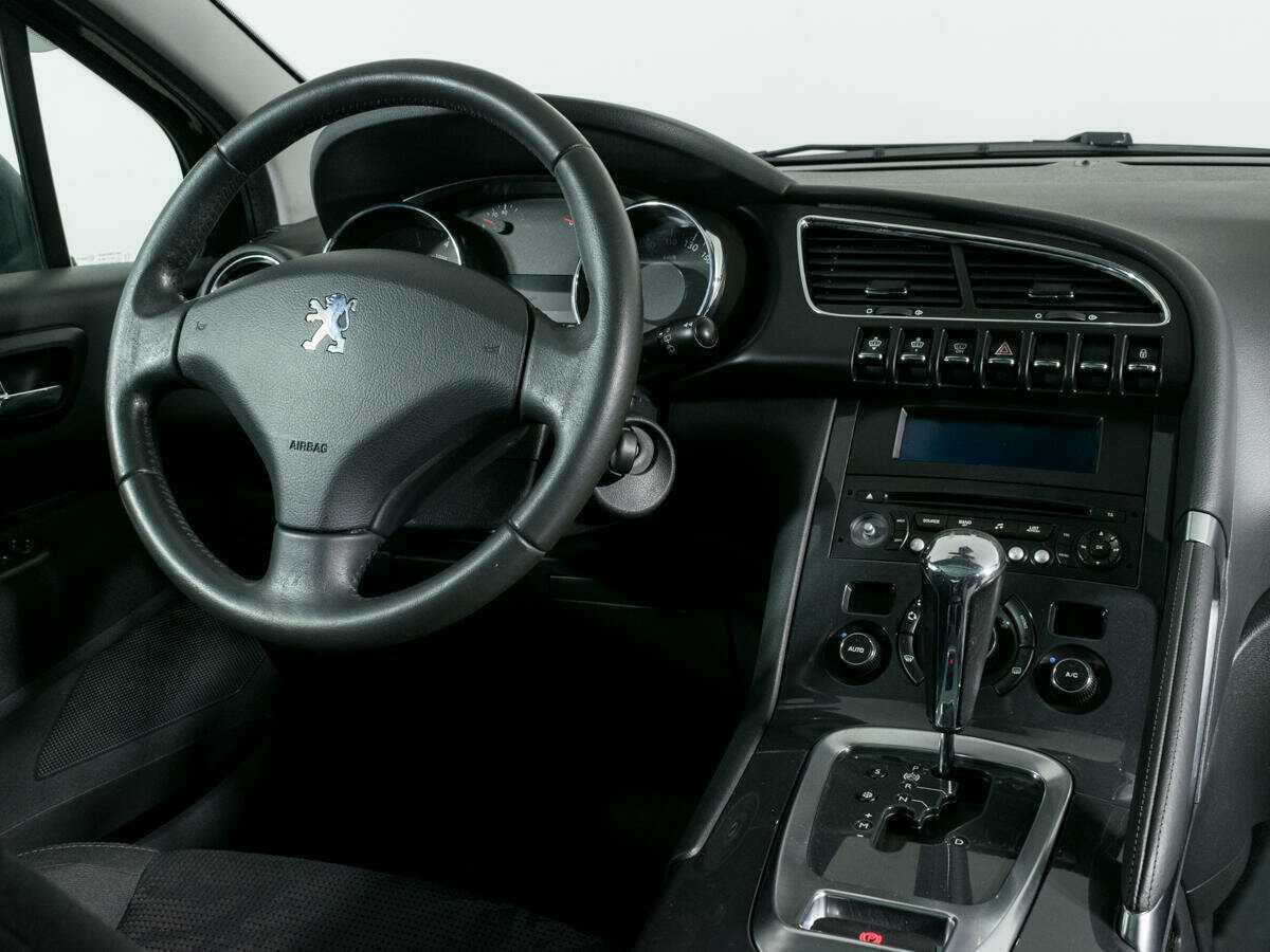 Peugeot 3008 с пробегом — 2012 год. Фото: #10