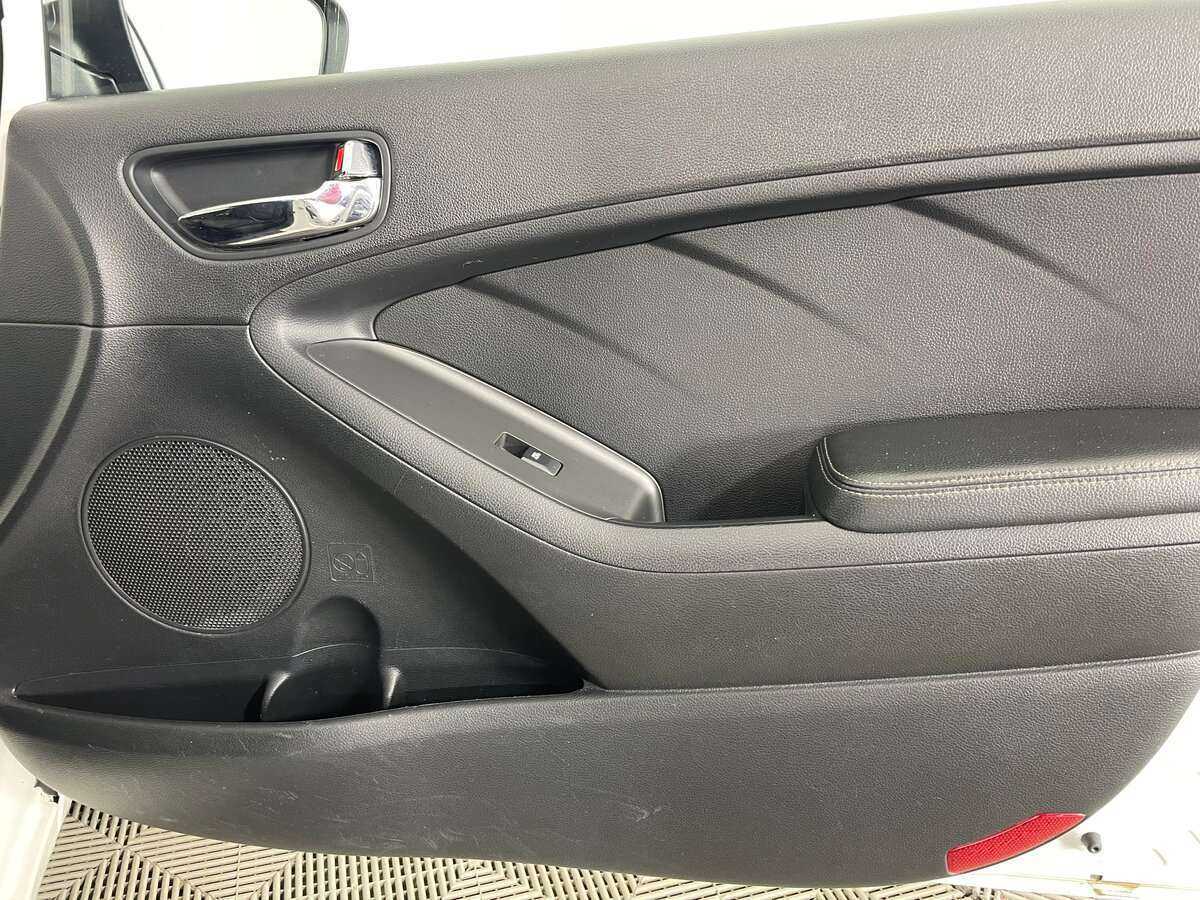 Kia Cerato с пробегом — 2014 год. Фото: #16