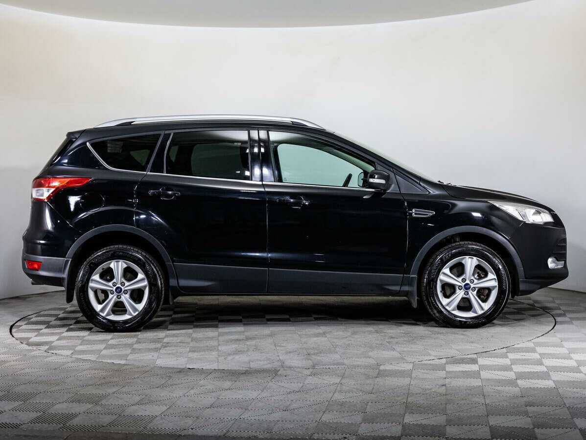 Ford Kuga с пробегом — 2014 год. Фото: #3
