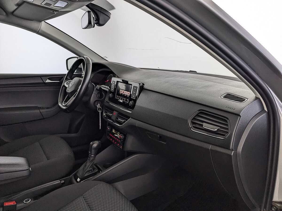 Volkswagen Polo с пробегом — 2021 год. Фото: #10