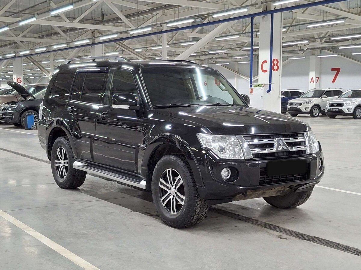 Mitsubishi Pajero с пробегом — 2012 год. Фото: #2