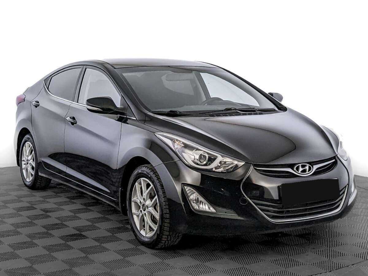 Hyundai Elantra с пробегом — 2014 год. Фото: #2