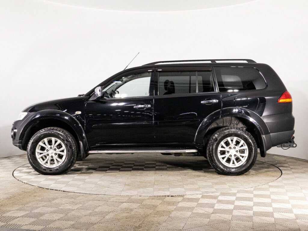 Mitsubishi Pajero Sport с пробегом — 2014 год. Фото: #7