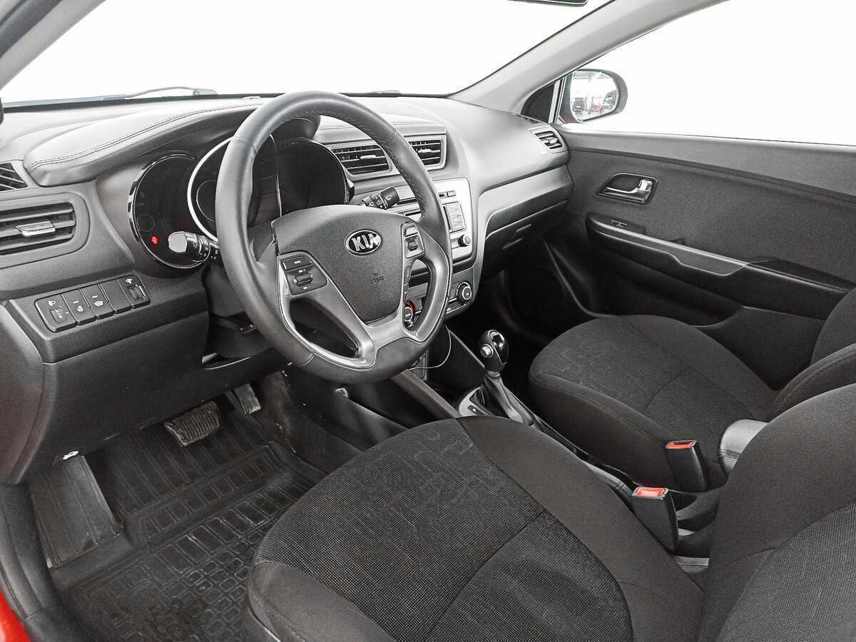 Kia Rio с пробегом — 2016 год. Фото: #13