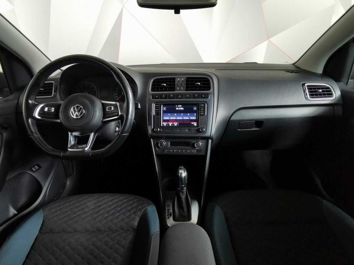 Volkswagen Polo с пробегом — 2020 год. Фото: #9