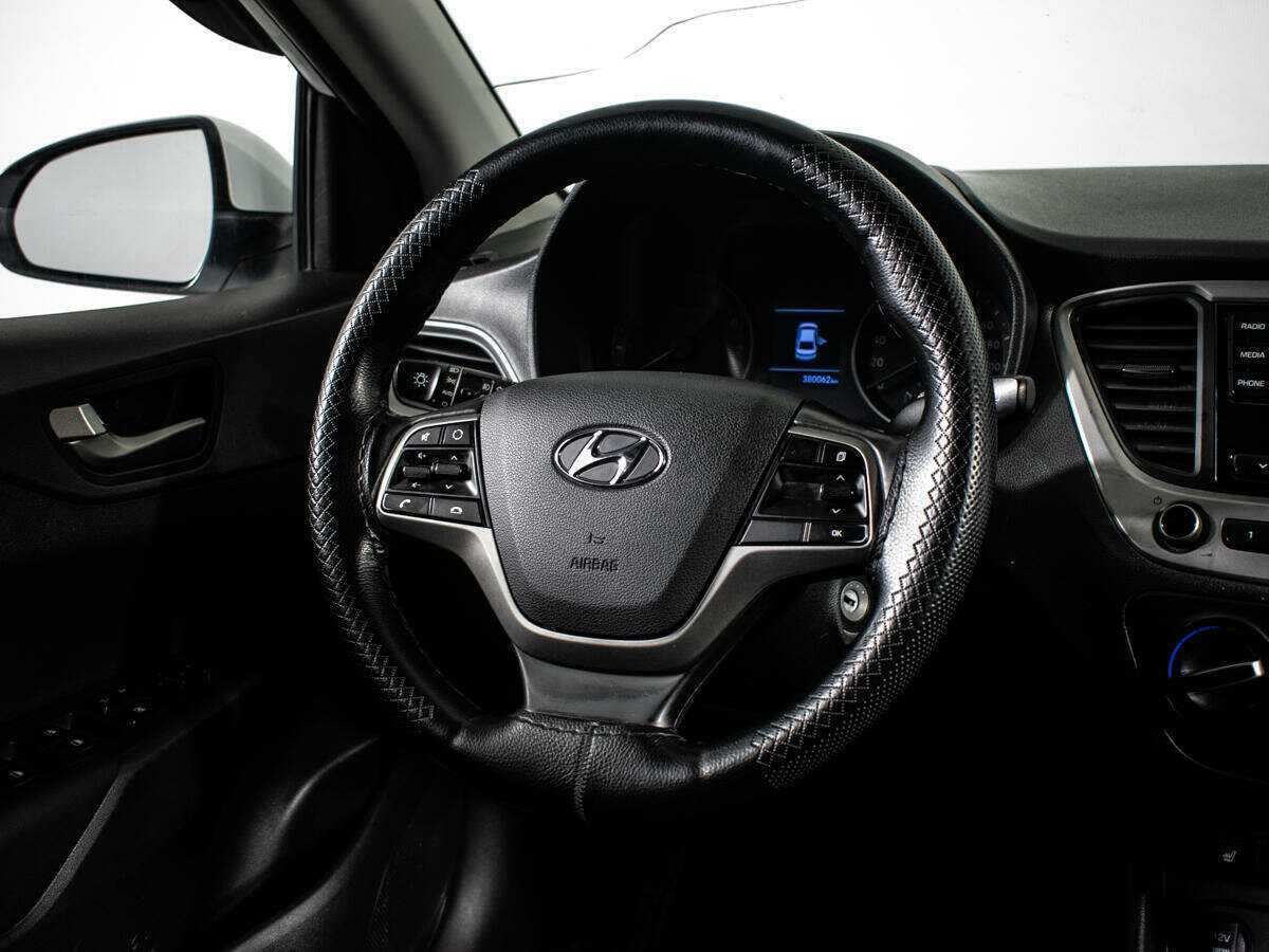 Hyundai Solaris с пробегом — 2018 год. Фото: #13