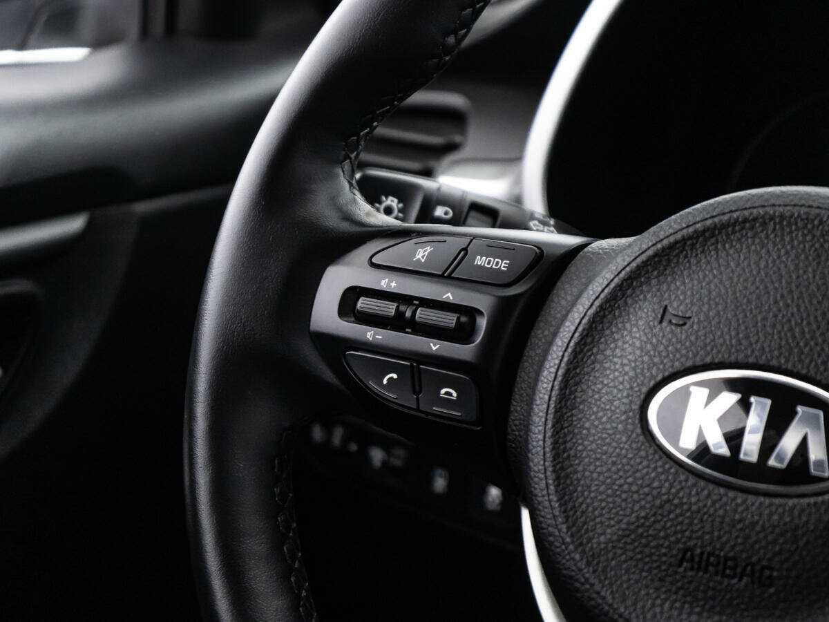 Kia Rio с пробегом — 2020 год. Фото: #20
