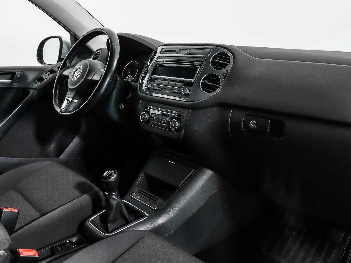 Volkswagen Tiguan с пробегом — 2014 год. Фото: #10