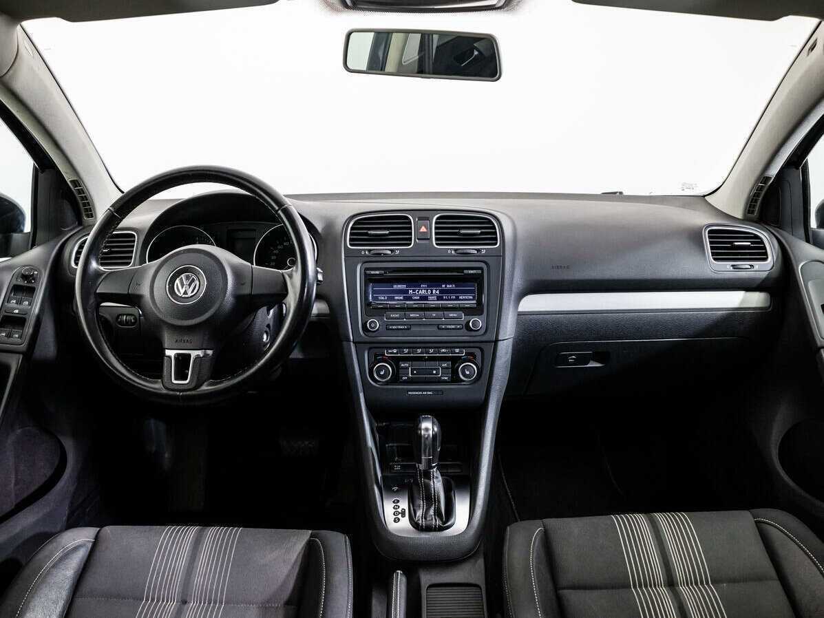 Volkswagen Golf с пробегом — 2012 год. Фото: #12