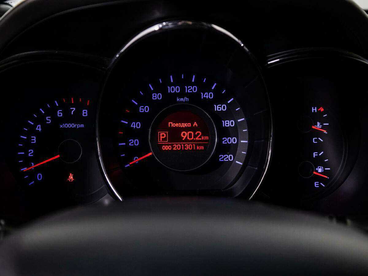 Kia Rio с пробегом — 2012 год. Фото: #11