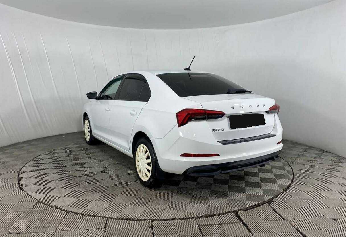 Skoda Rapid с пробегом — 2020 год. Фото: #6
