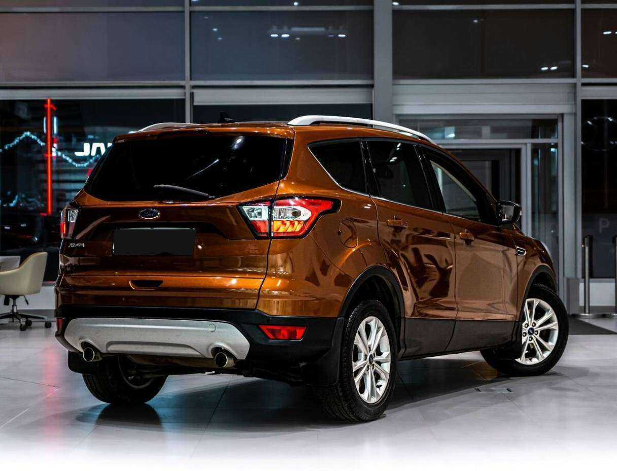 Ford Kuga с пробегом — 2017 год. Фото: #2