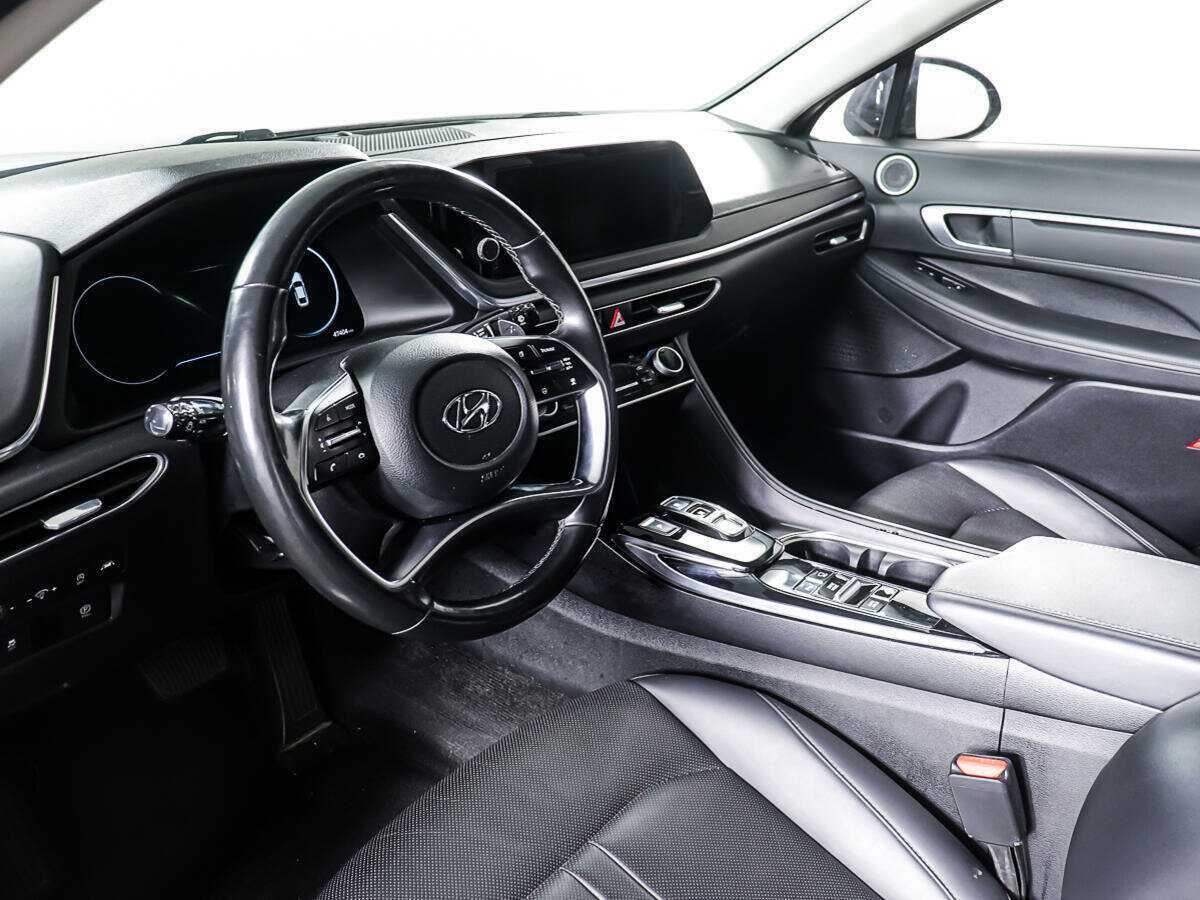 Hyundai Sonata с пробегом — 2019 год. Фото: #12