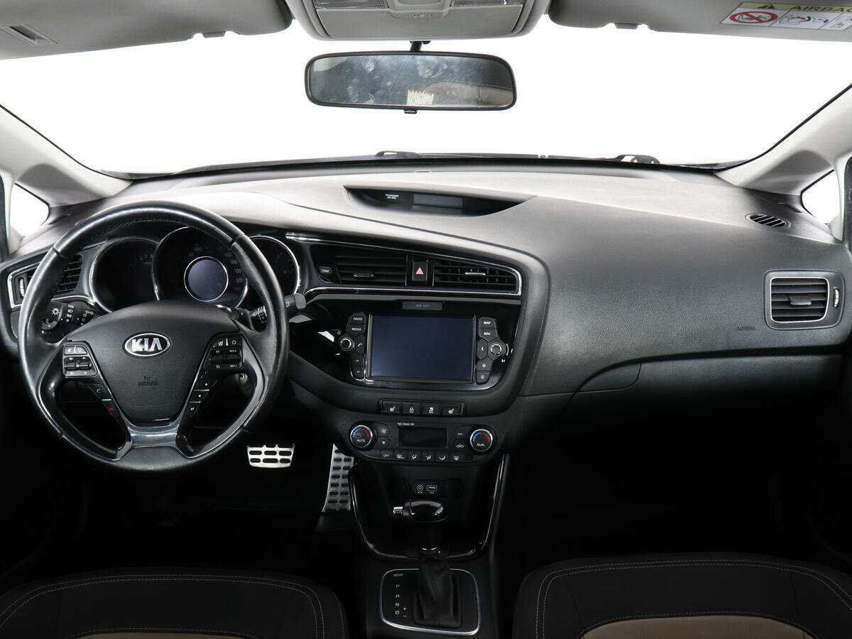 Kia Ceed с пробегом — 2016 год. Фото: #11