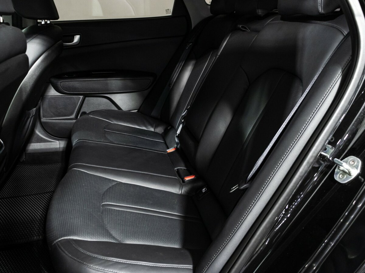 Kia Optima с пробегом — 2016 год. Фото: #9