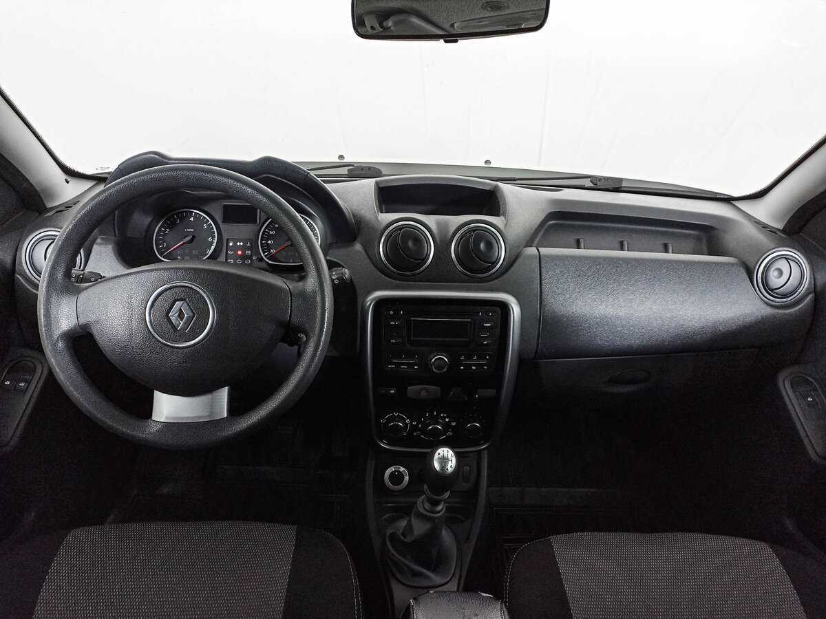 Renault Duster с пробегом — 2013 год. Фото: #11